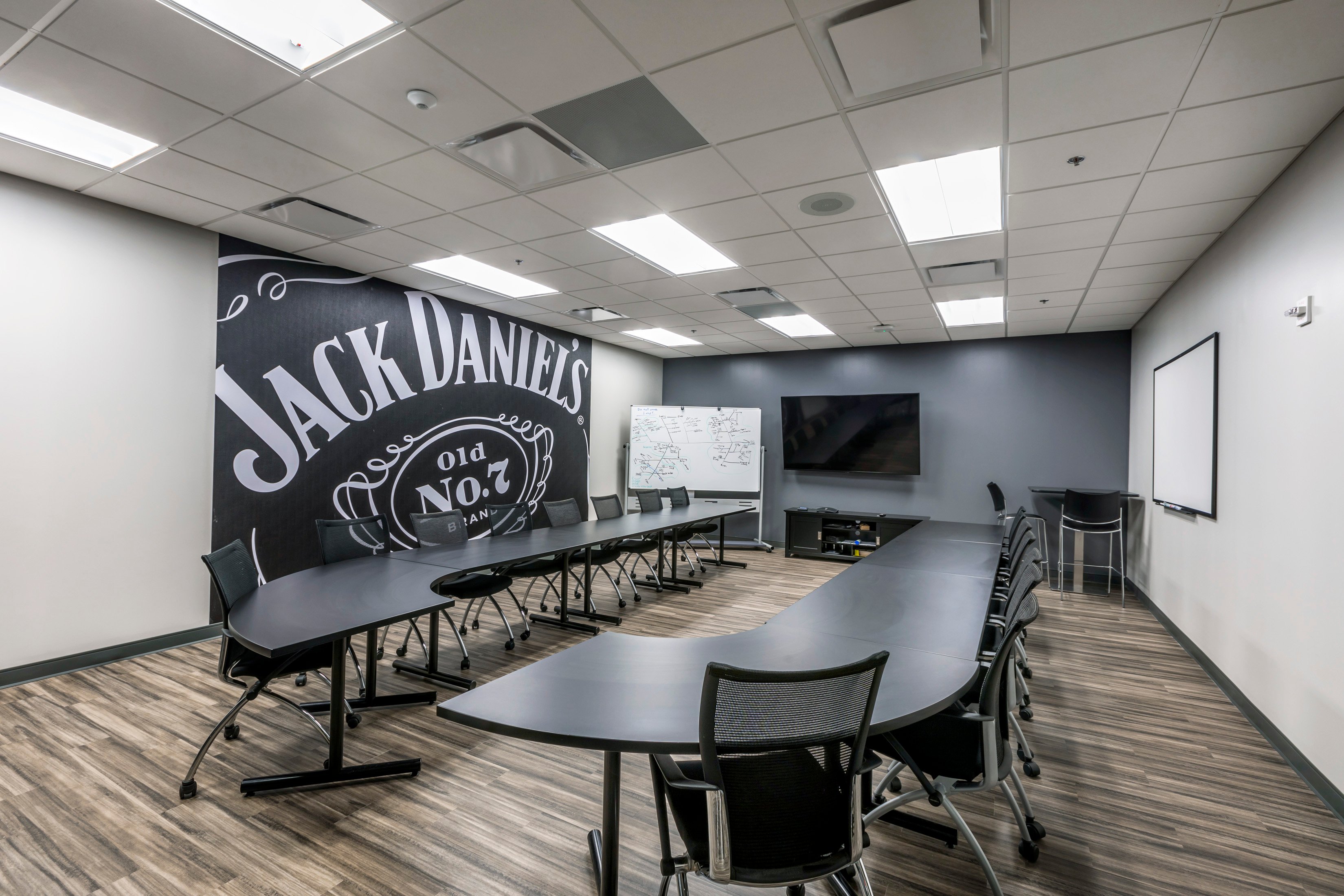 jack-daniels-tractII-conference-room